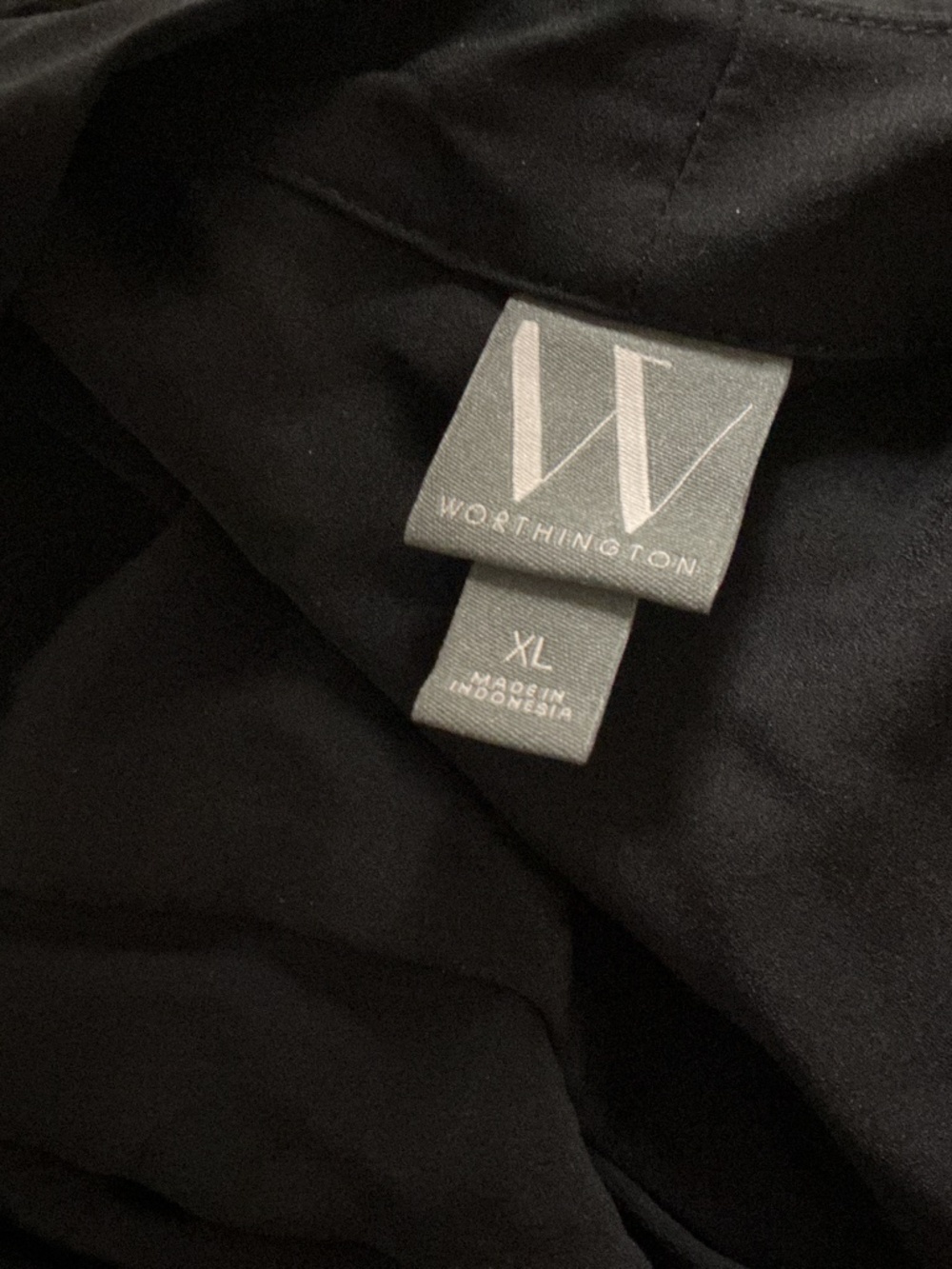 Worthington sheer crepe blouse.  Black size xl